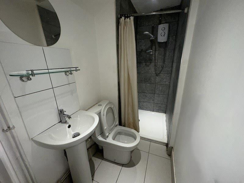 1 bed property in Bertram Street, Cardiff